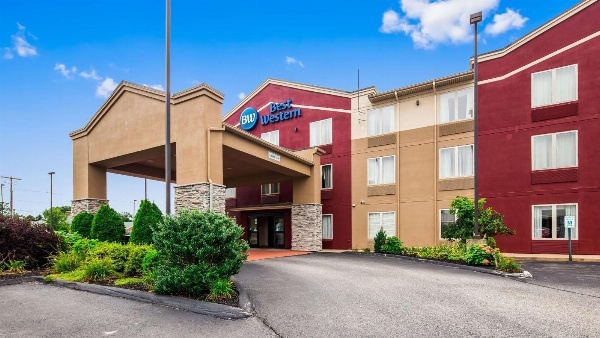 Best Western Providence-Seekonk Inn image 1